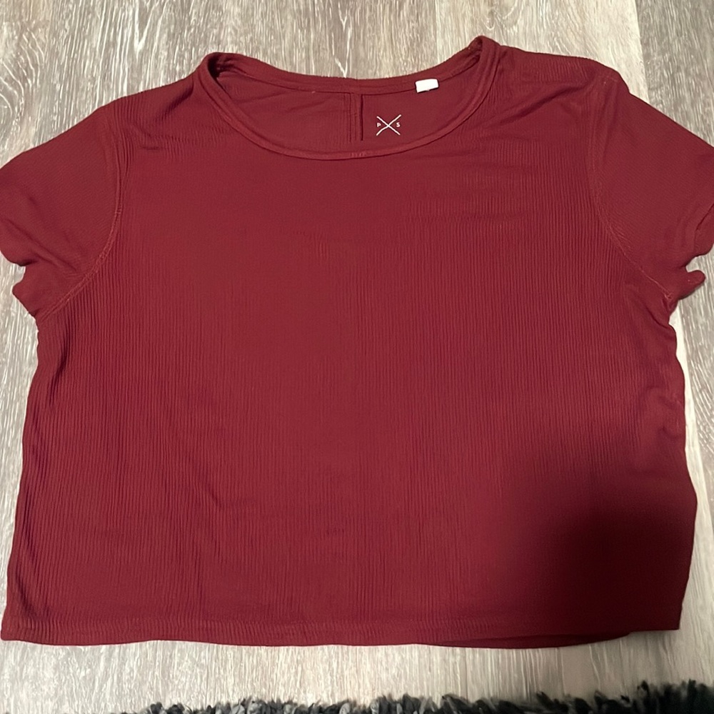 Crop top